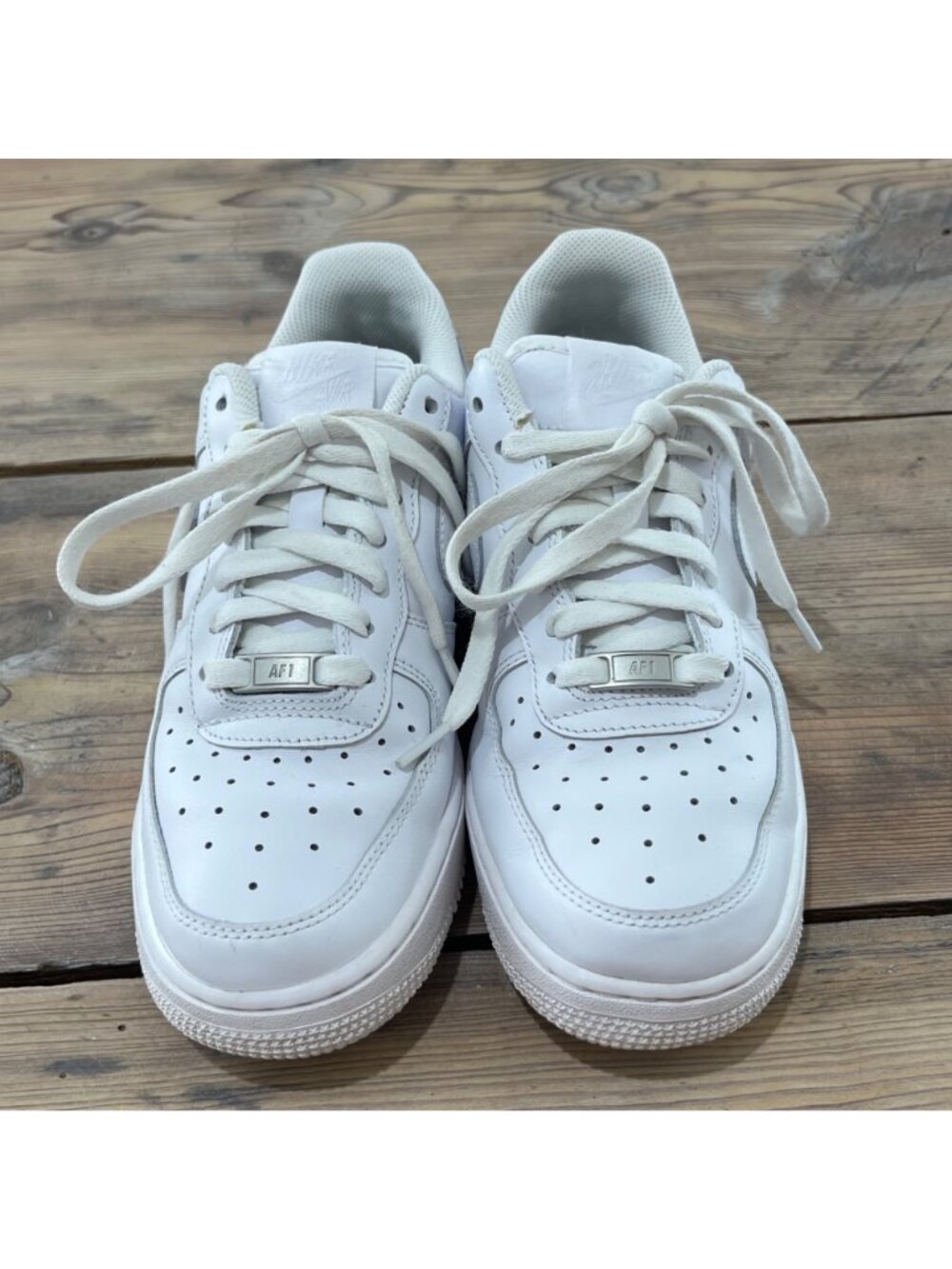 Nike Air Force 1 '07 Triple White Womens 8.5 White Leather Low Top Basketball - Picture 3 of 9